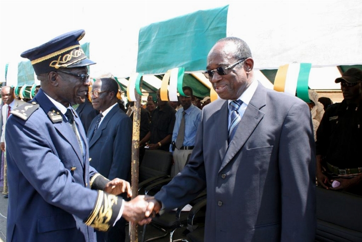 Bouaké / Marche pacifique sur la préfecture et la mairie : Deux motions de soutien des femmes receptionnées par le préfet Aka Konin et le maire Fanny